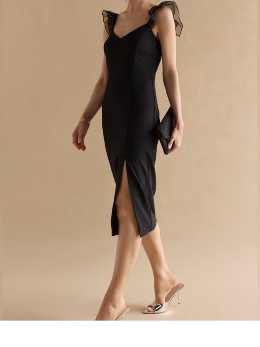 BNWT Francesca’s Elegant Little Black Dress (Midi)